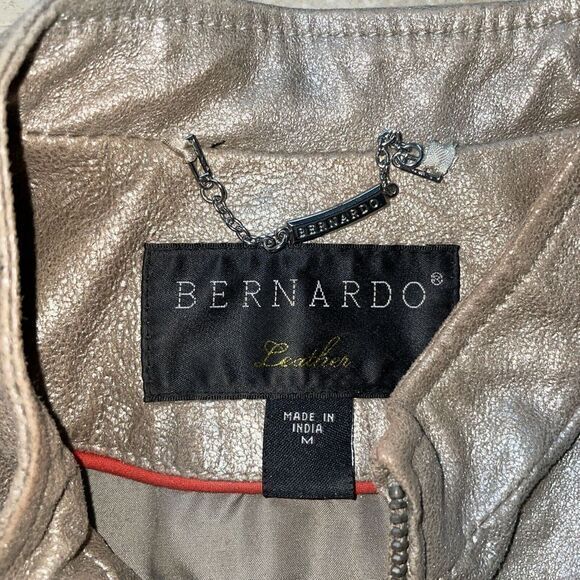 Bernardo Design Womens 100% Leather Jacket Gold Metallic Size M‎ - Picture 2 of 6